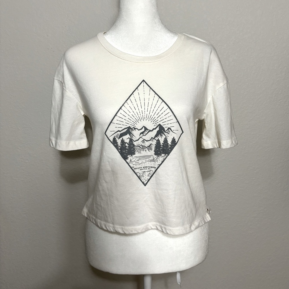 Pacific northwest cropped tee